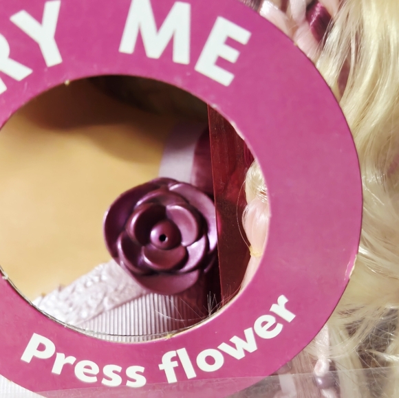 Year 2006 Barbie Fashion Fever GROW 'N STYLE Styling Head WORKS 24 Pieces - Picture 7 of 13